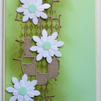 10,5 x 14,8 cm rokām darināta kartiņa aploksnē. 5,-e