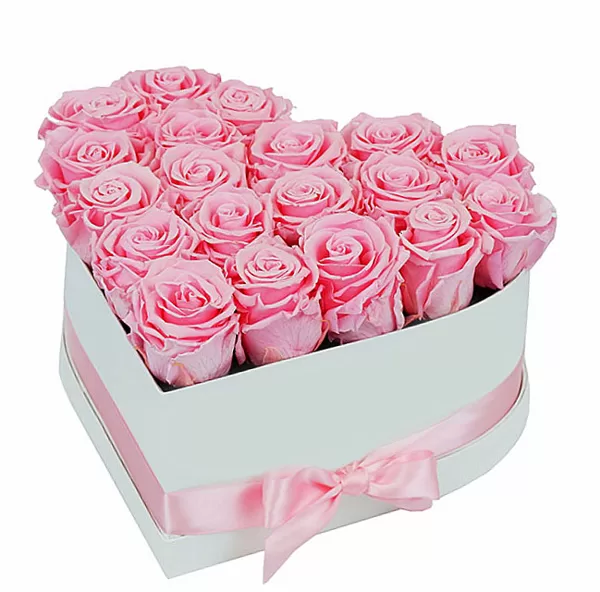 Ziedu kaste sirds formā. 19 rozes izvēlētajā krāsā. Diametrs 20 cm. 60,-e