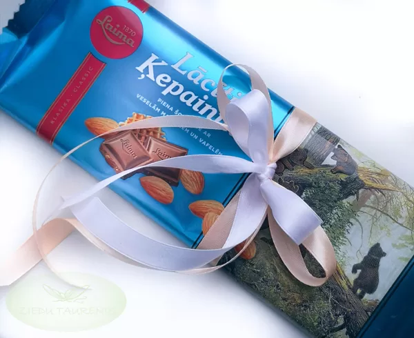 Izdekorēta lielā Laimas šokolāde. 200 gr. 9,-e